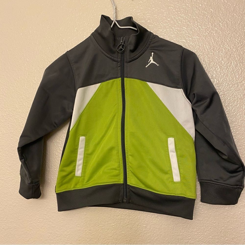Nike Air JORDAN track full Zipper Jacket gray green 24 mo
